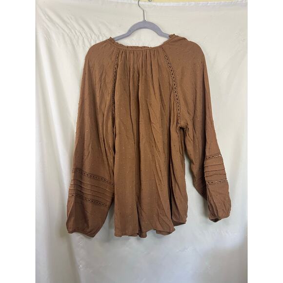 Torrid Brown Womens Blouse w./Button Down Detail Size 2 - Picture 4 of 4